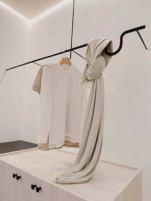 minimalist fashion